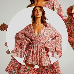 Vici Chic Floral Multi-Colored V-Neck Bell Sleeves Romper Med NWT